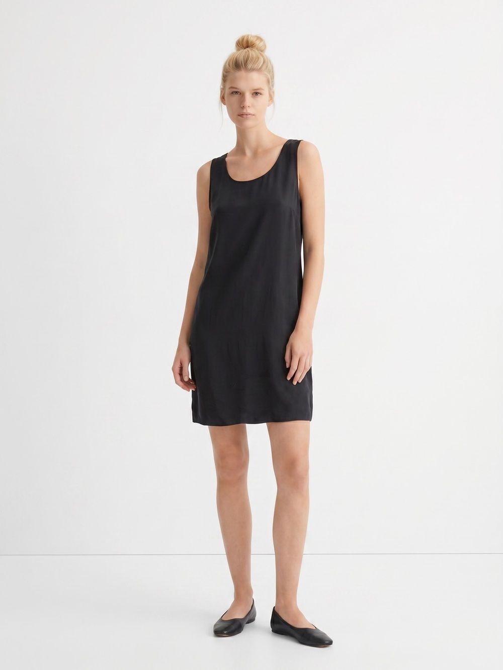 Vintage Mercer & Madison 100% silk Black Sleeveless Shift Dress. Minimalist luxe